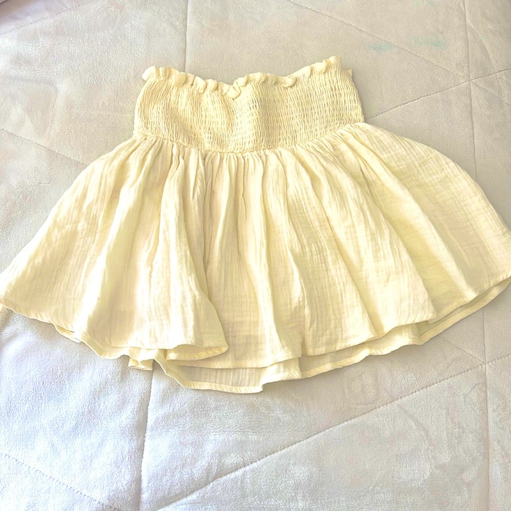 Forever 21, Size Small, Light yellow skirt